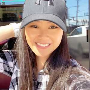 Meet your Posher, Dinh